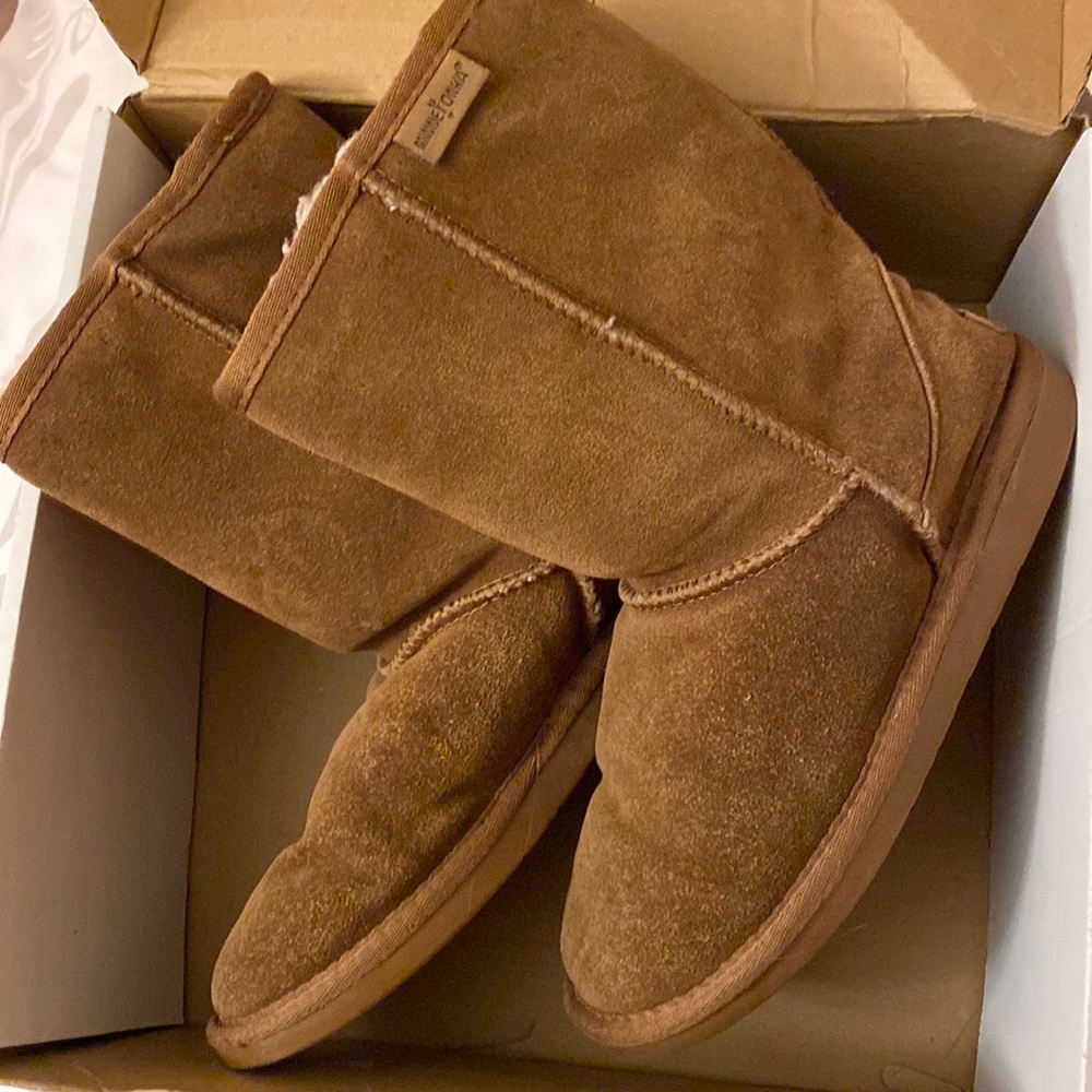 Minnetonka tan callahan short boots for women size 7
